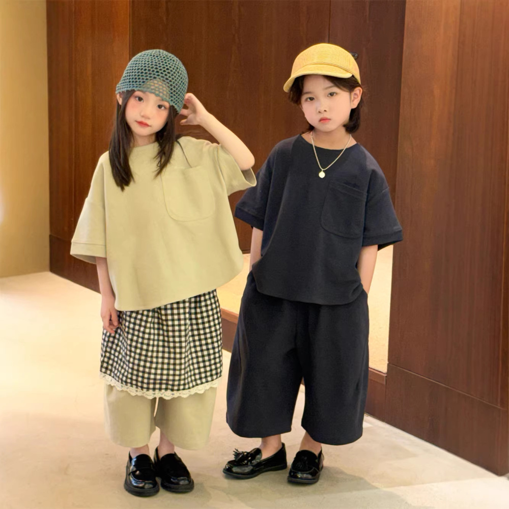 2026夏季新款韩版儿童设计款肌理纹短袖套装男女童舒适慵懒两件套