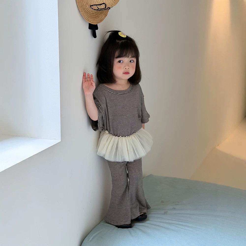 左小然童装2026夏季新款韩版女童薄款舒适条纹套装儿童短袖喇叭裤