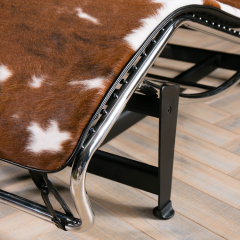 LC4 Chaise-White&Brown