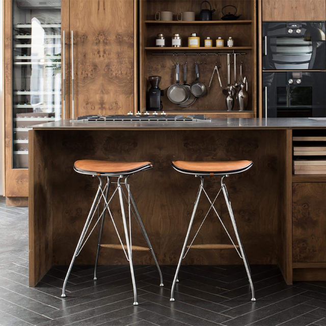 Wire Bar Stool