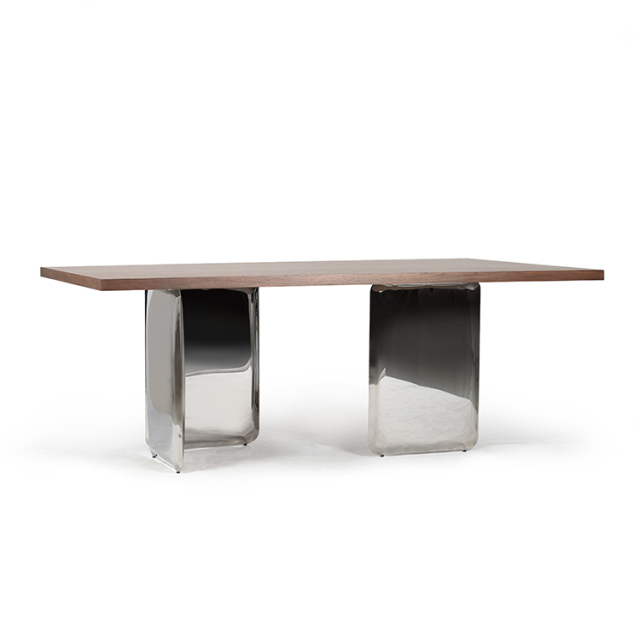Zeita Dining table