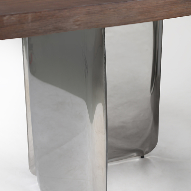 Zeita Dining table