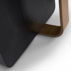 Saint Germain console