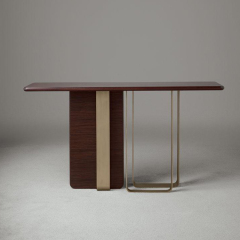 Saint Germain console