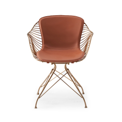 Wire chair