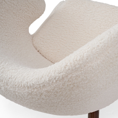 Pelican Chair