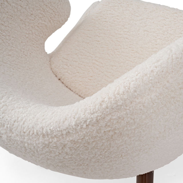 Pelican Chair