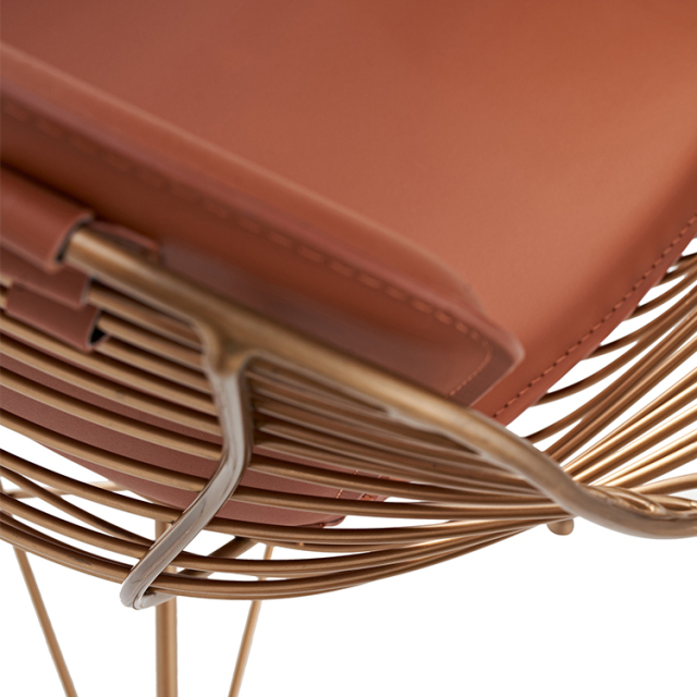 Wire chair