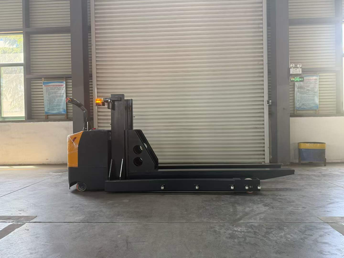3.5 Ton Vacuum Furnace Handling Truck | Heavy-Duty Furnace Loading Solutions | DAXLIFTER