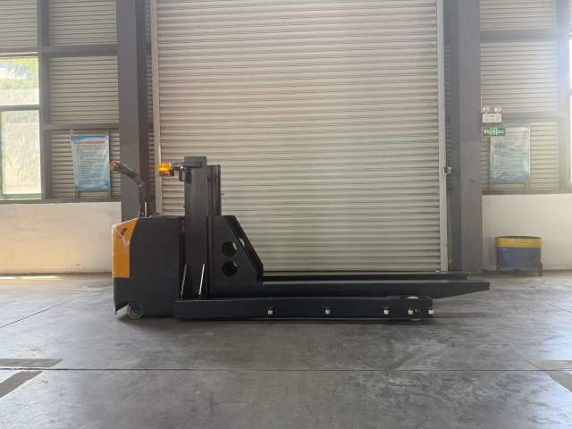 3.5 Ton Vacuum Furnace Handling Truck | Heavy-Duty Furnace Loading Solutions | DAXLIFTER