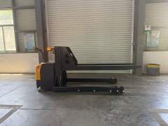 3.5 Ton Vacuum Furnace Handling Truck | Heavy-Duty Furnace Loading Solutions | DAXLIFTER