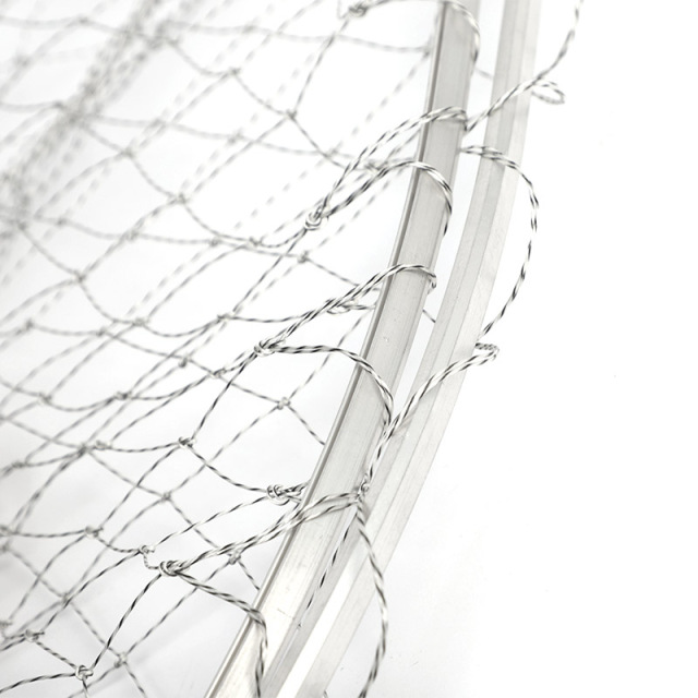 Overall, the net head is black with fine mesh and white with large mesh.