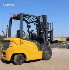 1.5-3.5T Lead Acid Battery Forklift Pneumatic Tires Hydraulic Side Shifter Two-Stage Mast Compact Design Indoor