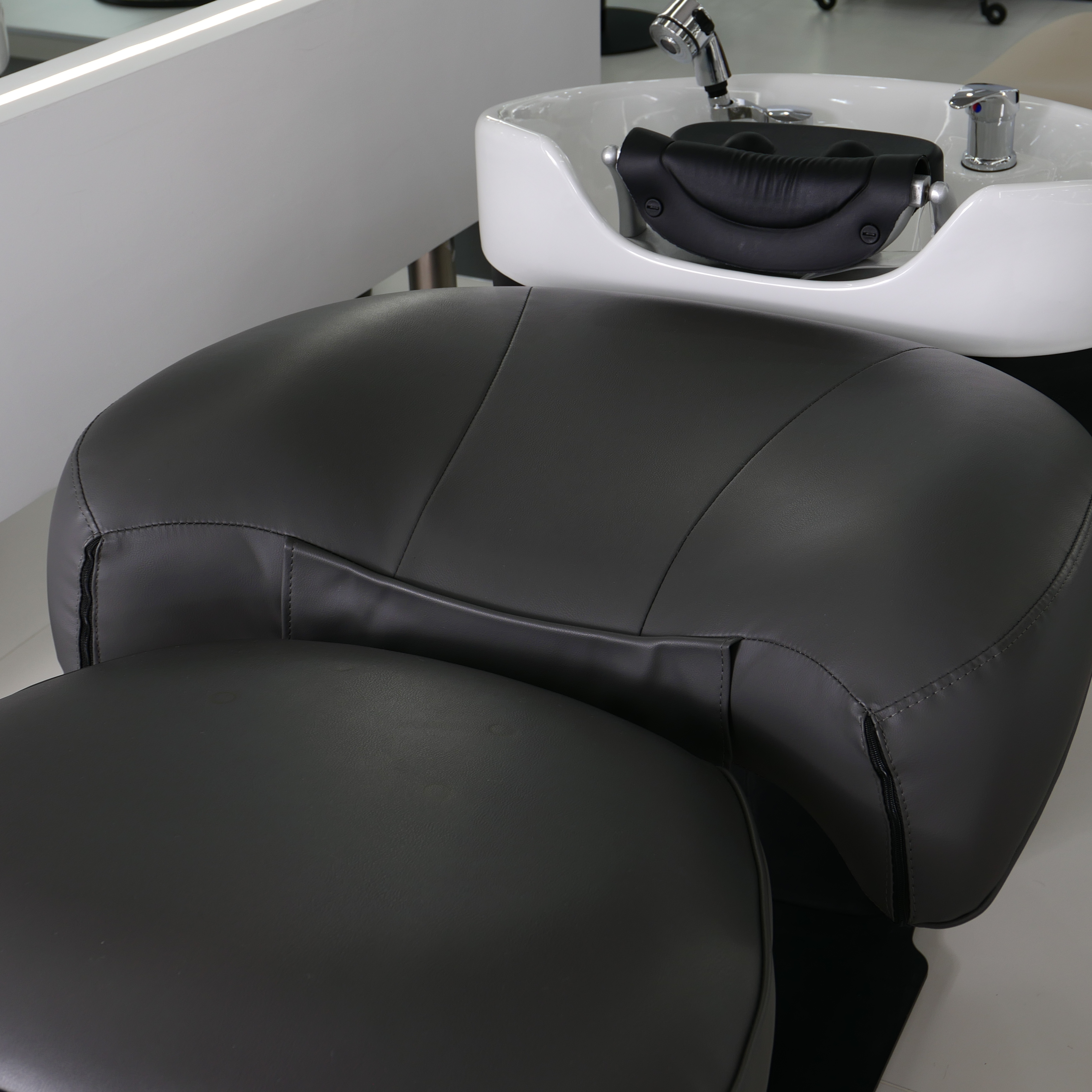 Electric Shampoo Chair with Storage Base for Hair Salon DN0079_Electric Shampoo Chairs