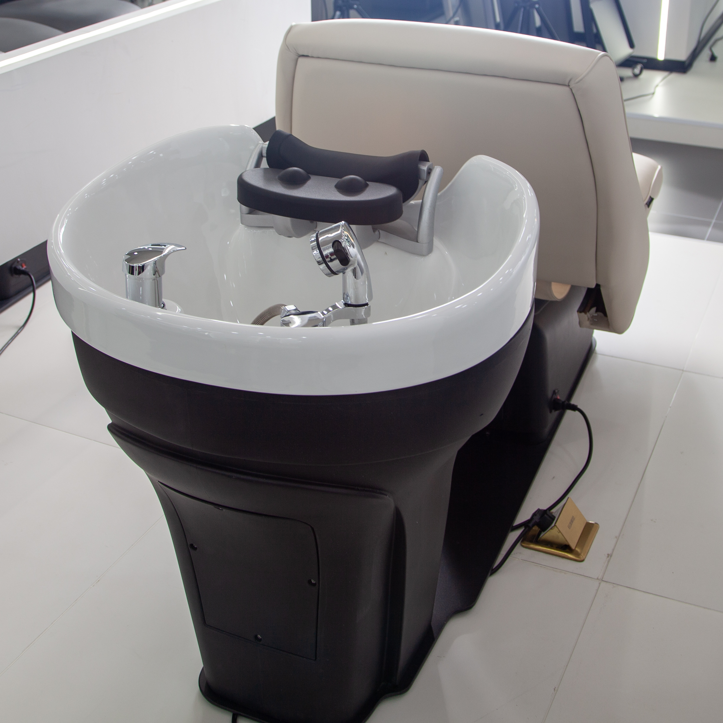 Electric Backwash Shampoo Chair for Hair Salon Washing Station DN0081_Electric Shampoo Chairs