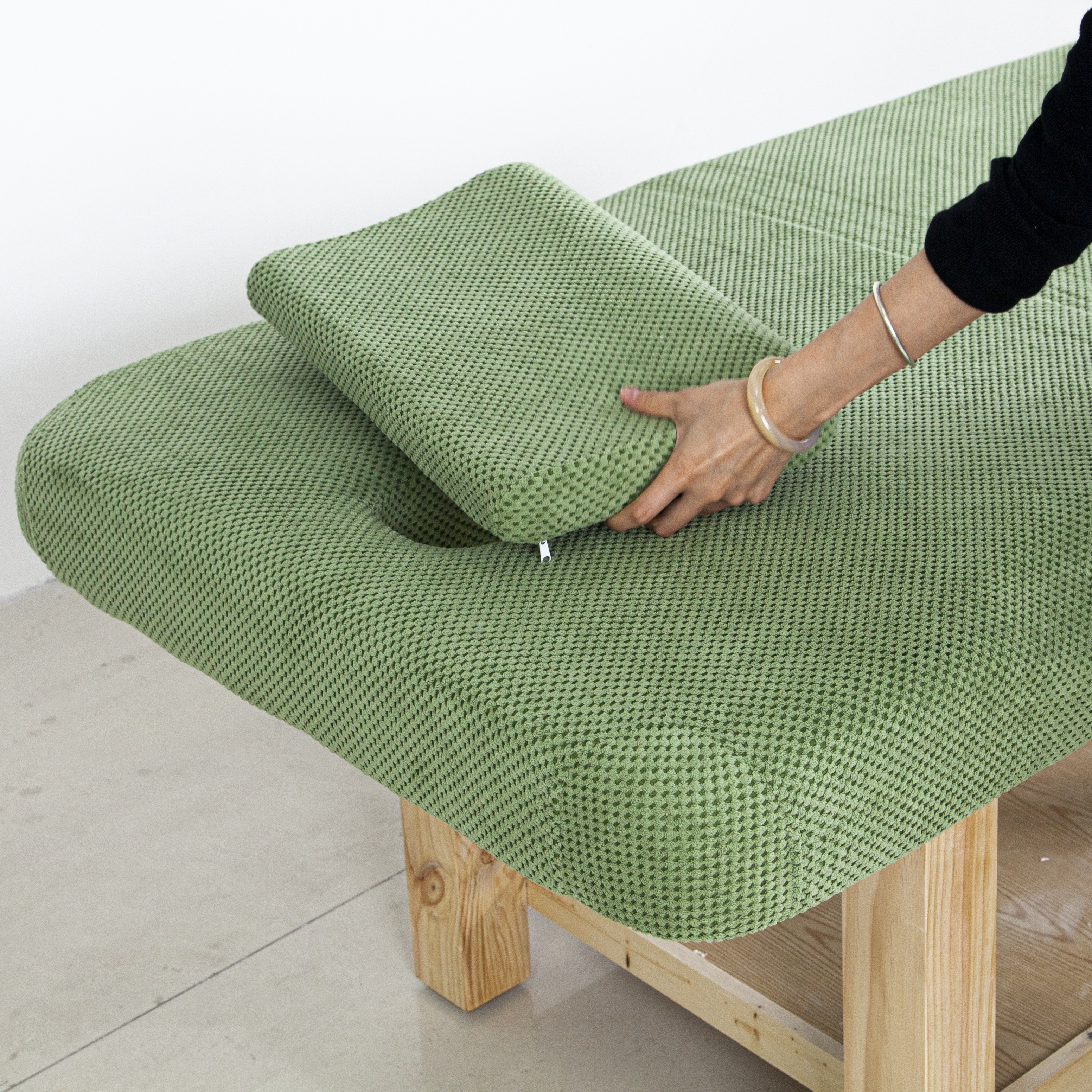 Manual Beauty Couch for Lash Waxing and Cosmetic Treatment DN0260_Manual Beds