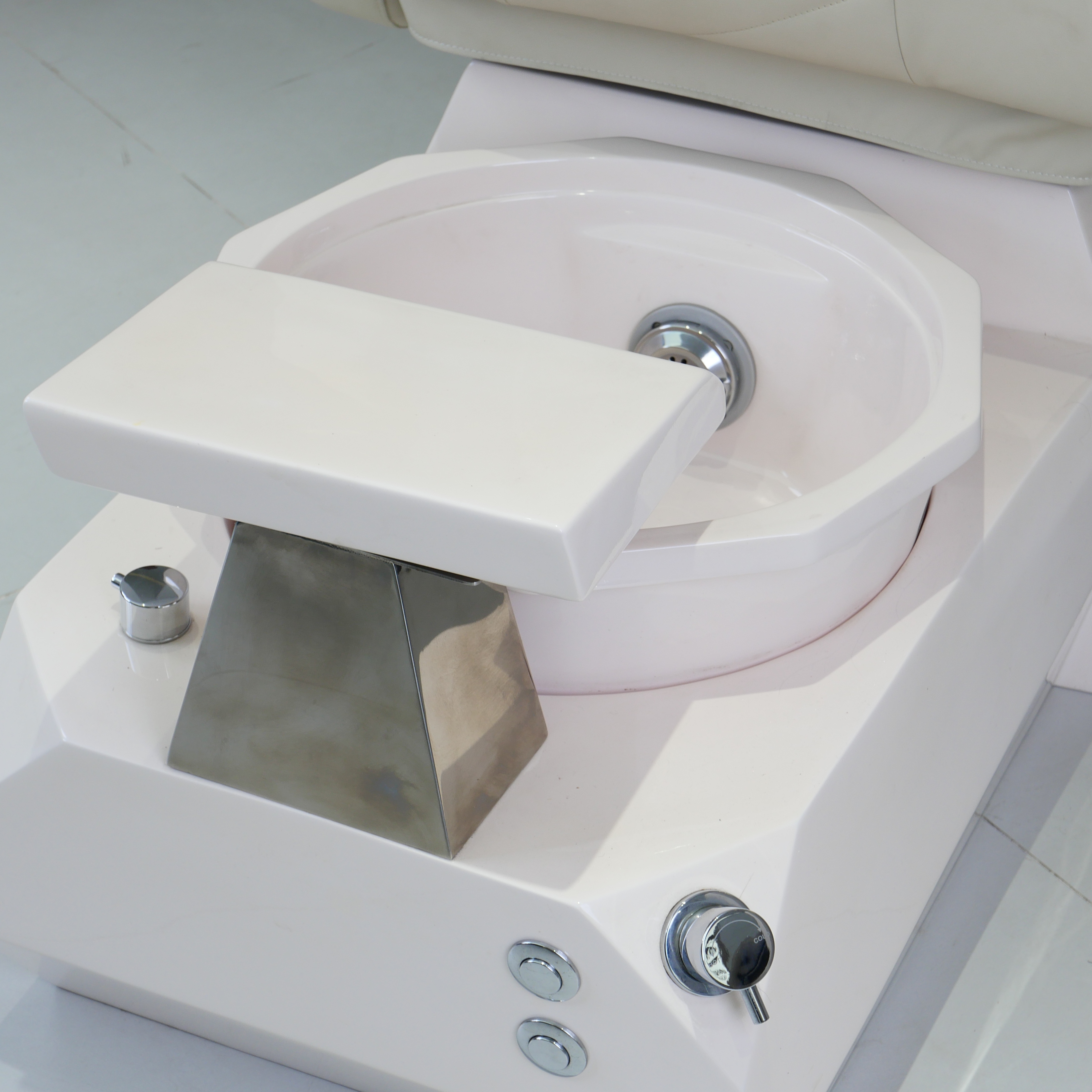 Ergonomic Massage Pedicure Chair with Back Support for Nail Salon DN0127_Massage Pedicure Chairs