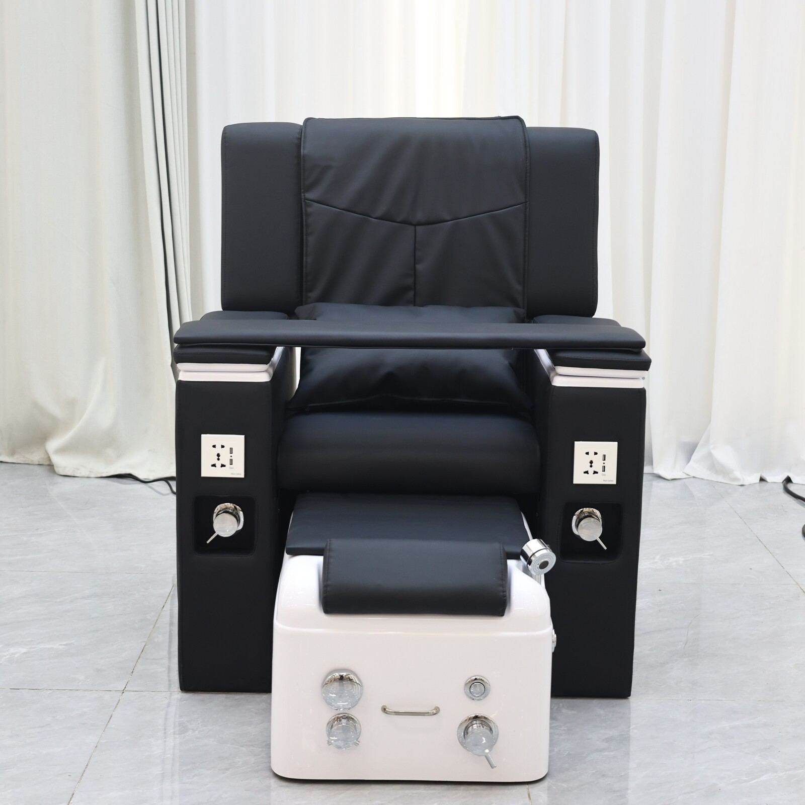 No Plumbing Pedicure Chair with Adjustable Footrest for Nail Tech DN0231_Standard Pedicure Chairs