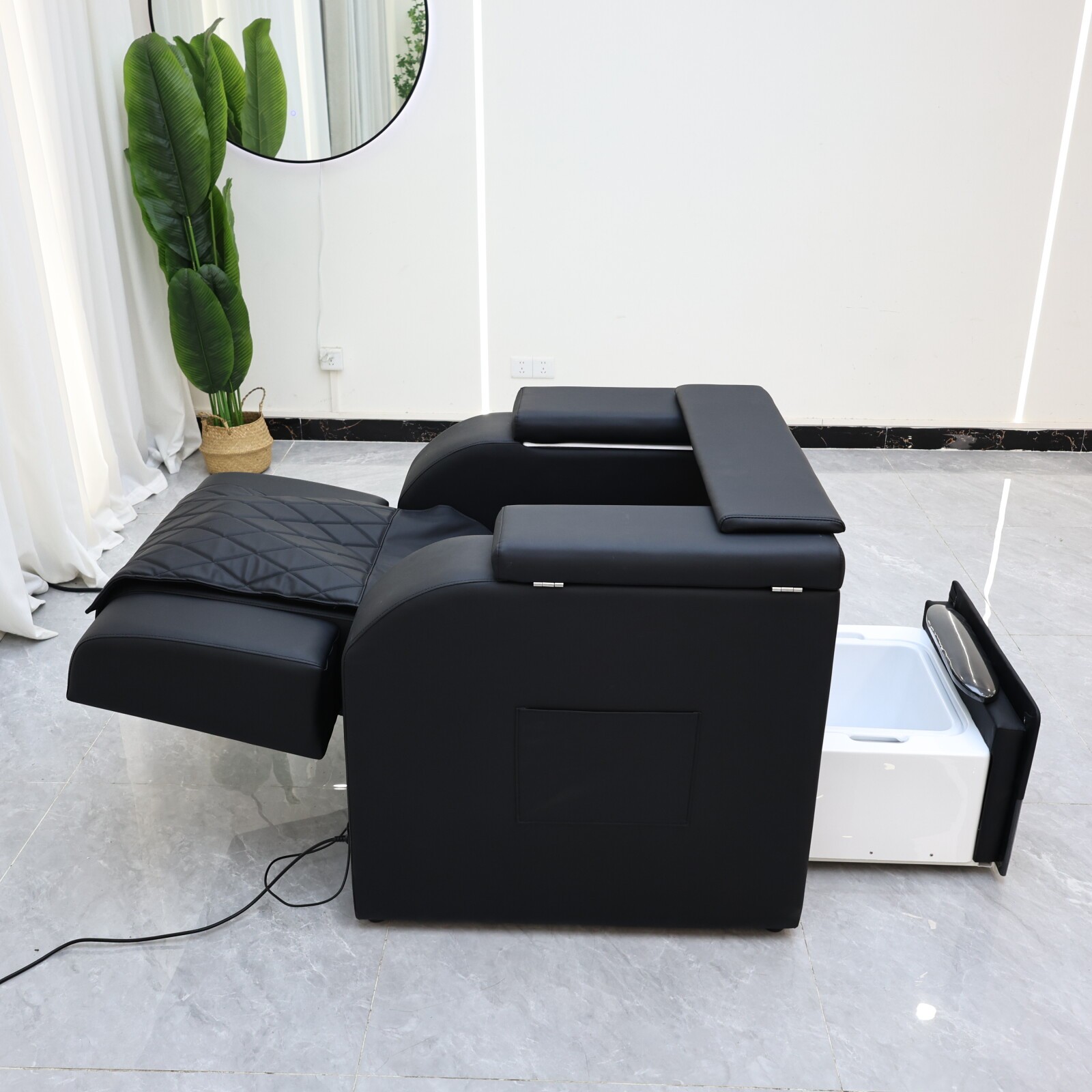 Standard Pedicure Spa Chair with Foot Bowl for Nail Salon DN0232_Standard Pedicure Chairs