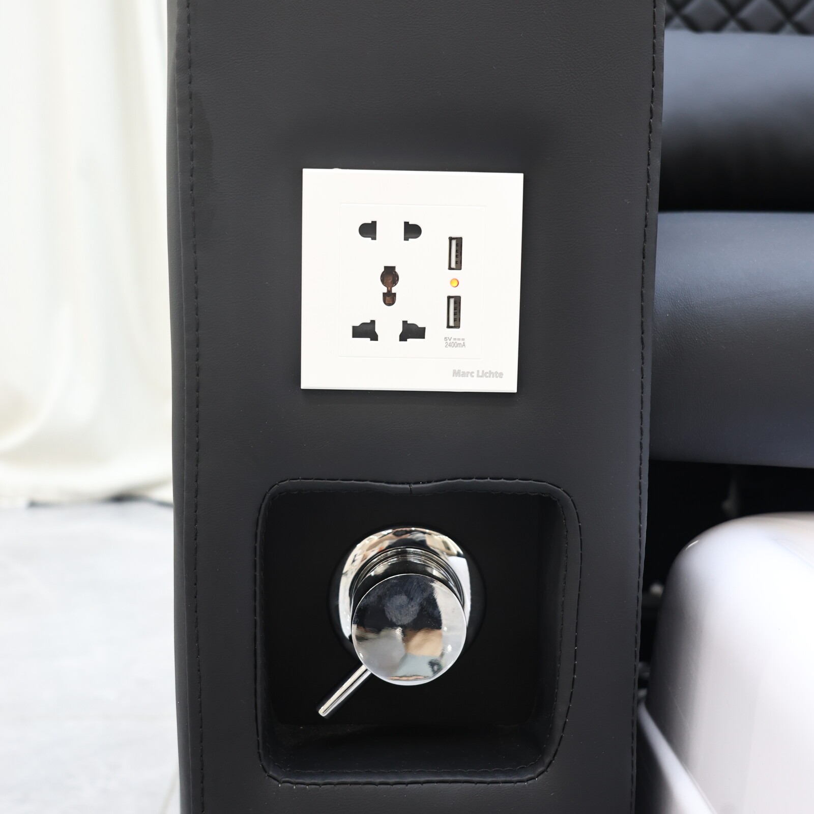 No Plumbing Pedicure Chair with Adjustable Footrest for Nail Tech DN0231_Standard Pedicure Chairs