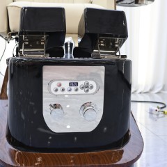Massage Pedicure Chair with Footrest and Spa Basin for Nail Salon DN0235_Massage Pedicure Chairs