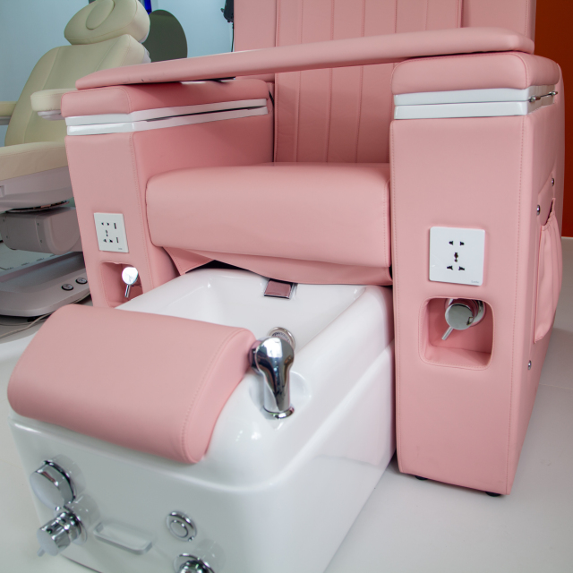 Standard Pedicure Chair with Foot Spa and Basin for Nail Salon DN0131_Standard Pedicure Chairs