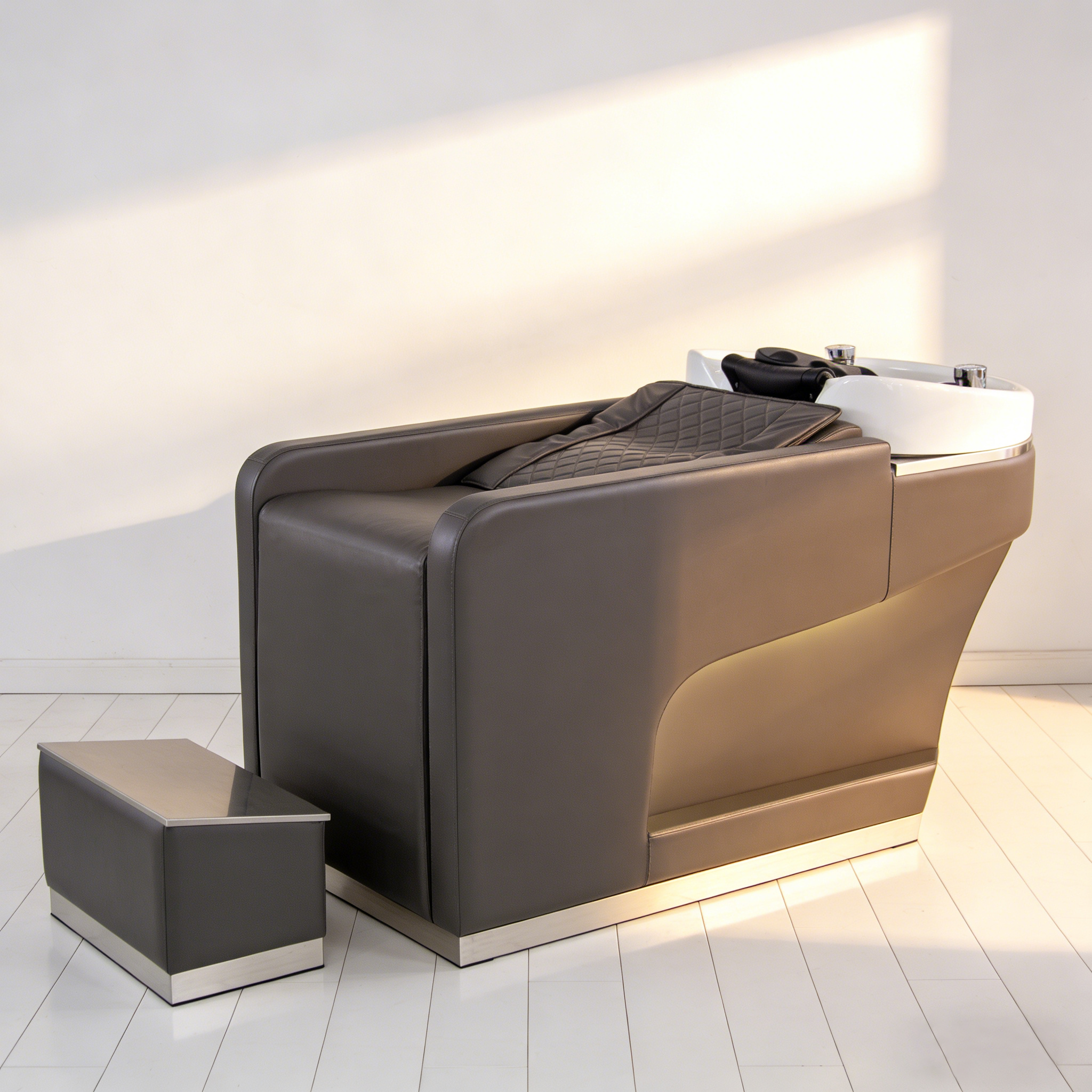 Basic Compact Backwash Chair with Basin for Small Salon DN0077_Basic Shampoo Chairs