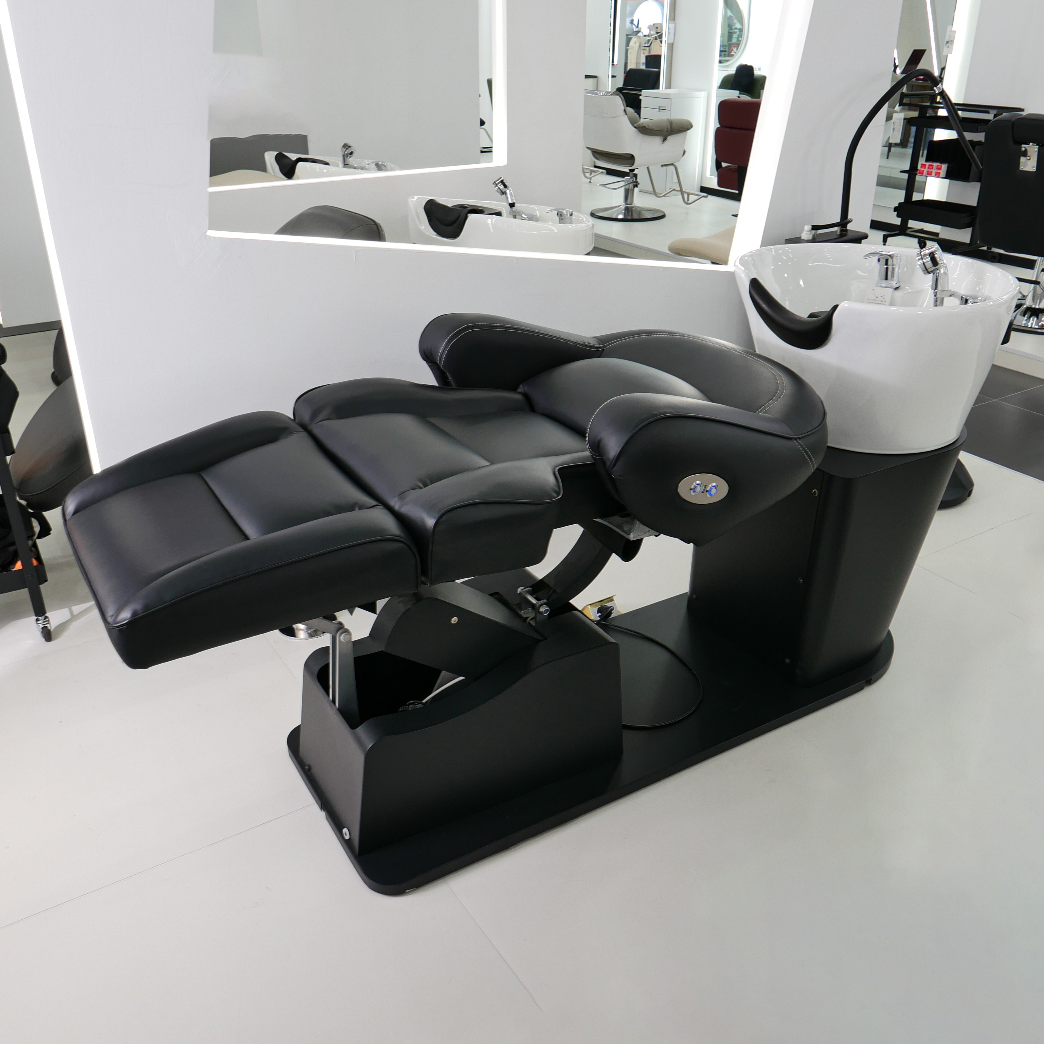Electric Shampoo Chair with White Backwash Basin for Salon Use DN0075_Electric Shampoo Chairs