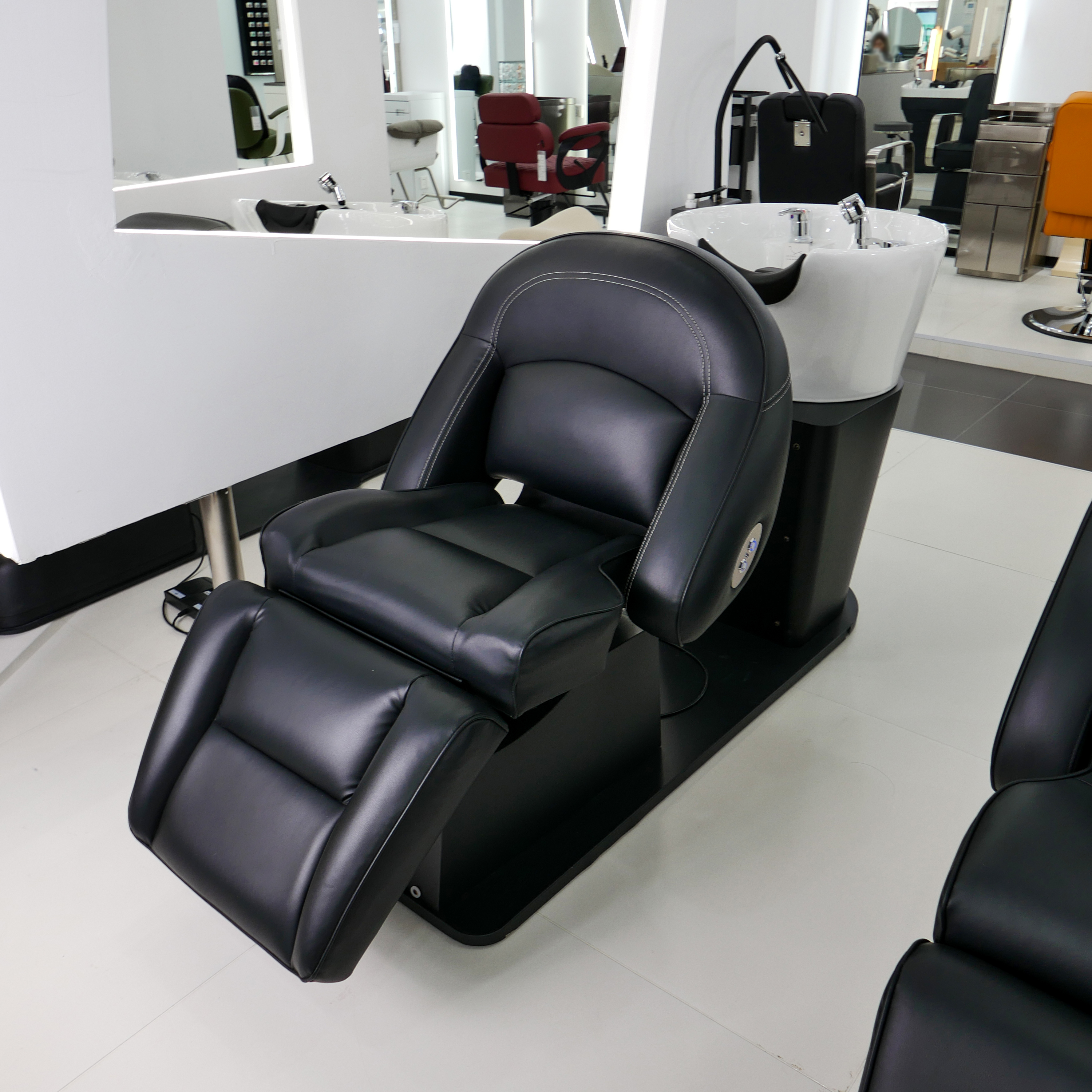 Electric Shampoo Chair with White Backwash Basin for Salon Use DN0075_Electric Shampoo Chairs