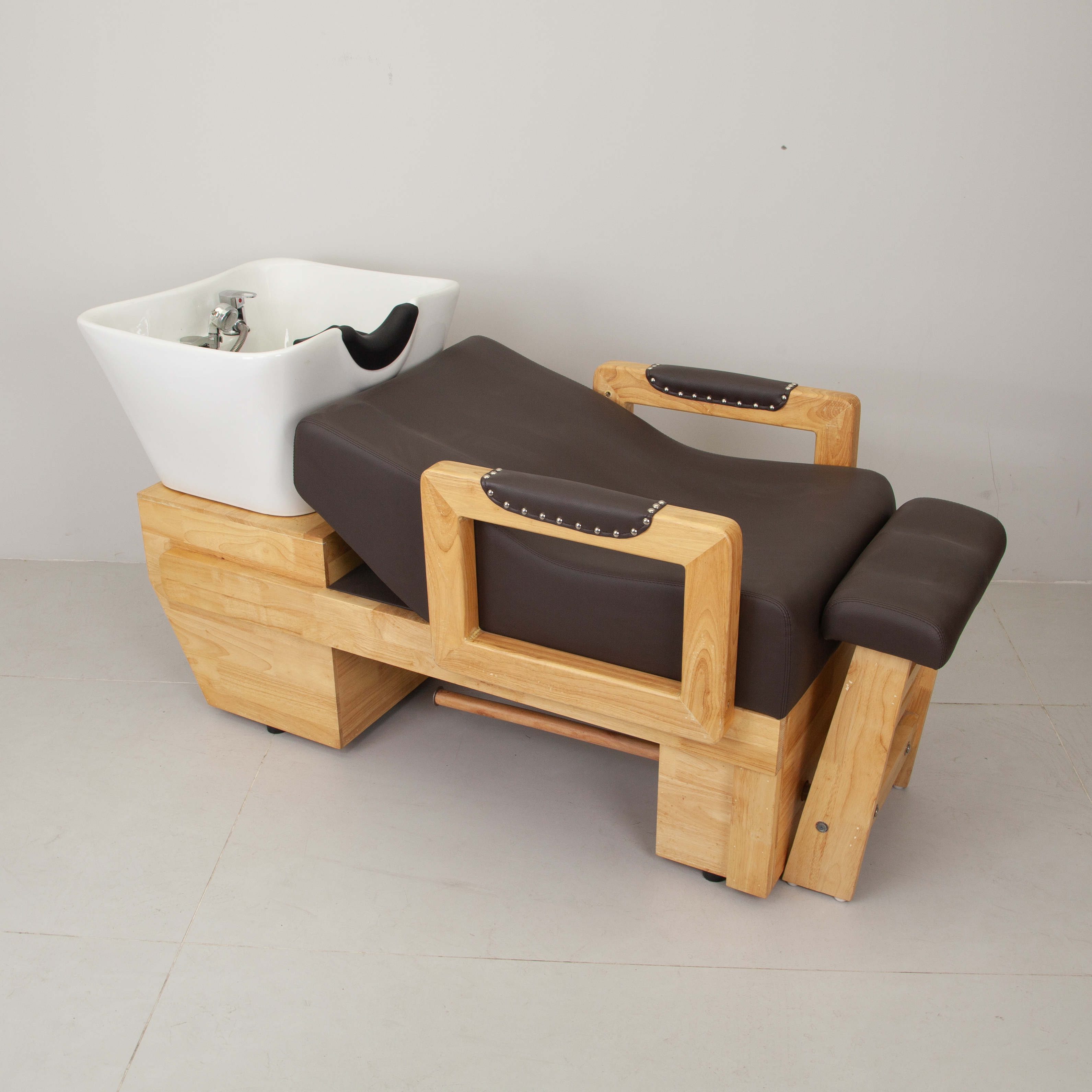 Basic Hair Wash Chair with Backwash Basin for Salon Use DN0063_Basic Shampoo Chairs
