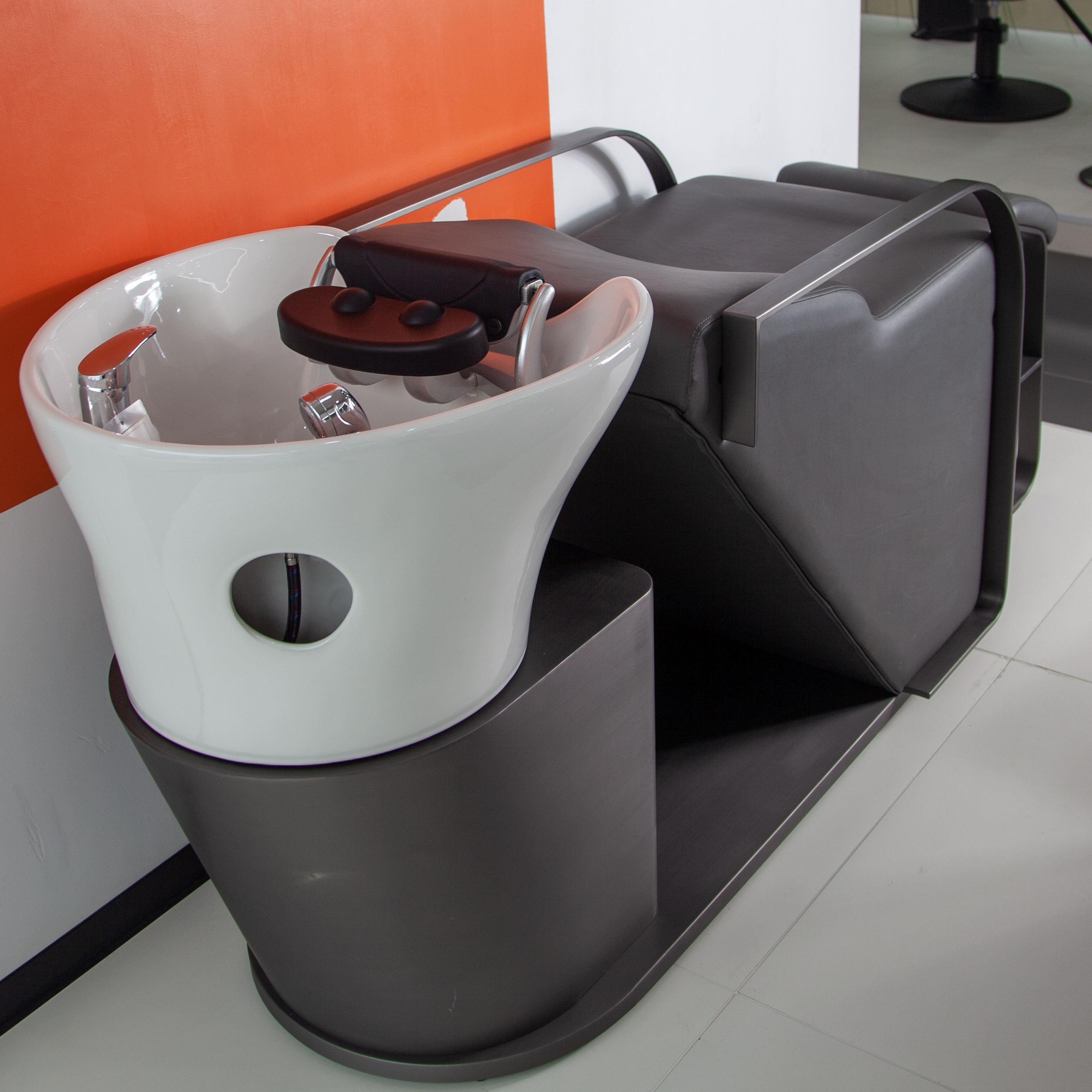 Basic Shampoo Station Chair with Bowl for Beauty Parlour DN0098_Basic Shampoo Chairs