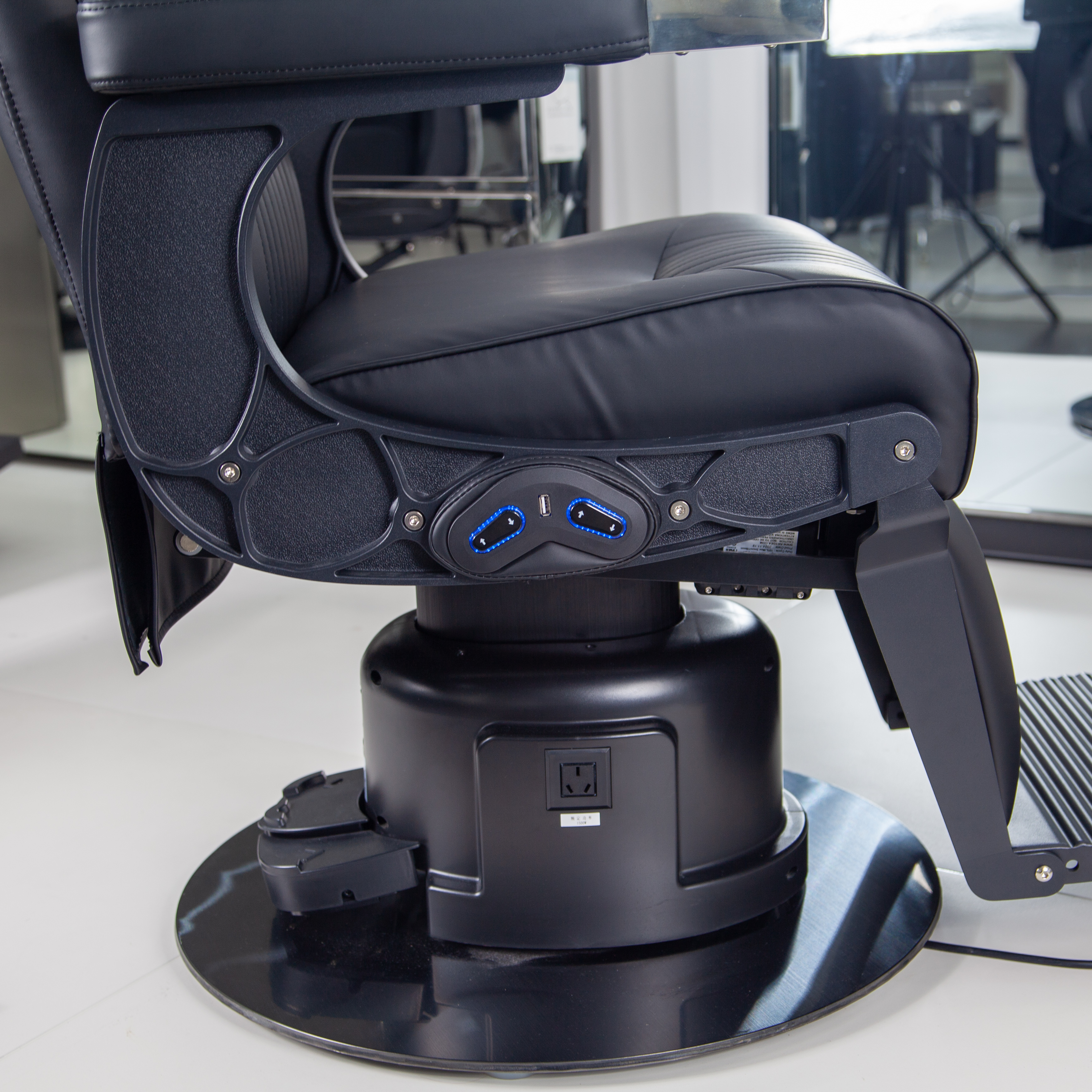 Electric Barber Chair with Vintage Style for Hair Salon Use DN0119_Electric Barber Chairs