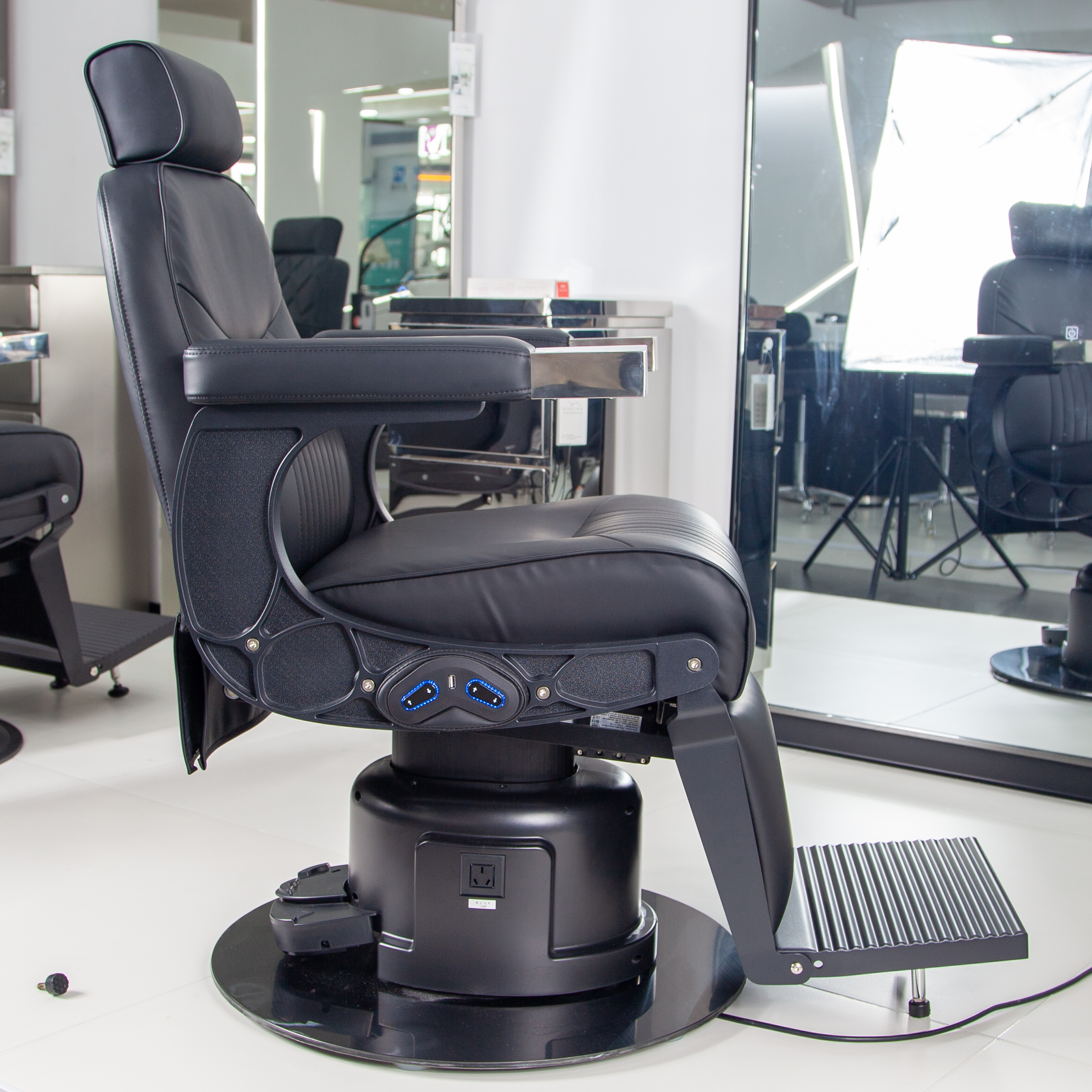 Electric Barber Chair with Vintage Style for Hair Salon Use DN0119_Electric Barber Chairs