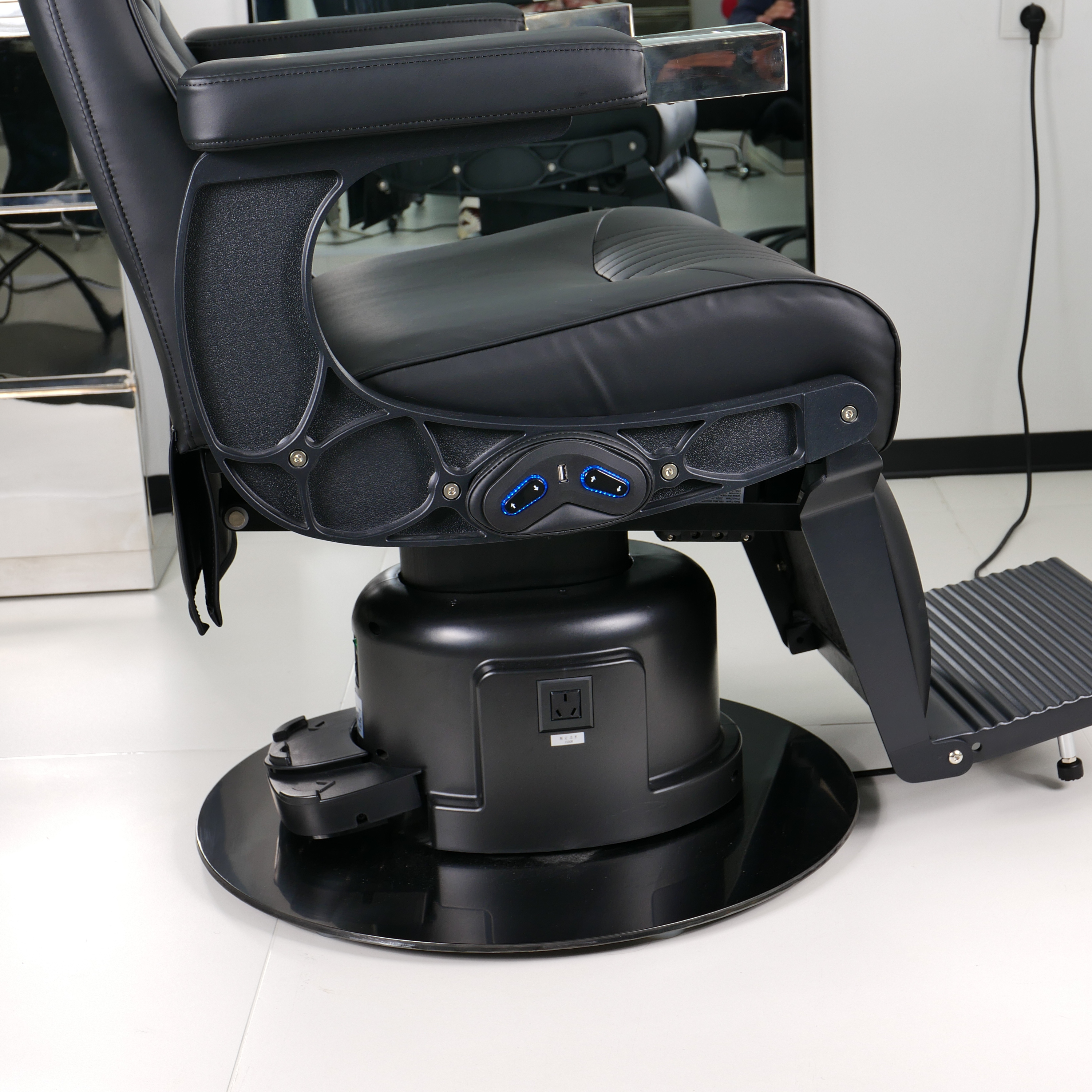 Electric Barber Chair with Vintage Style for Hair Salon Use DN0119_Electric Barber Chairs