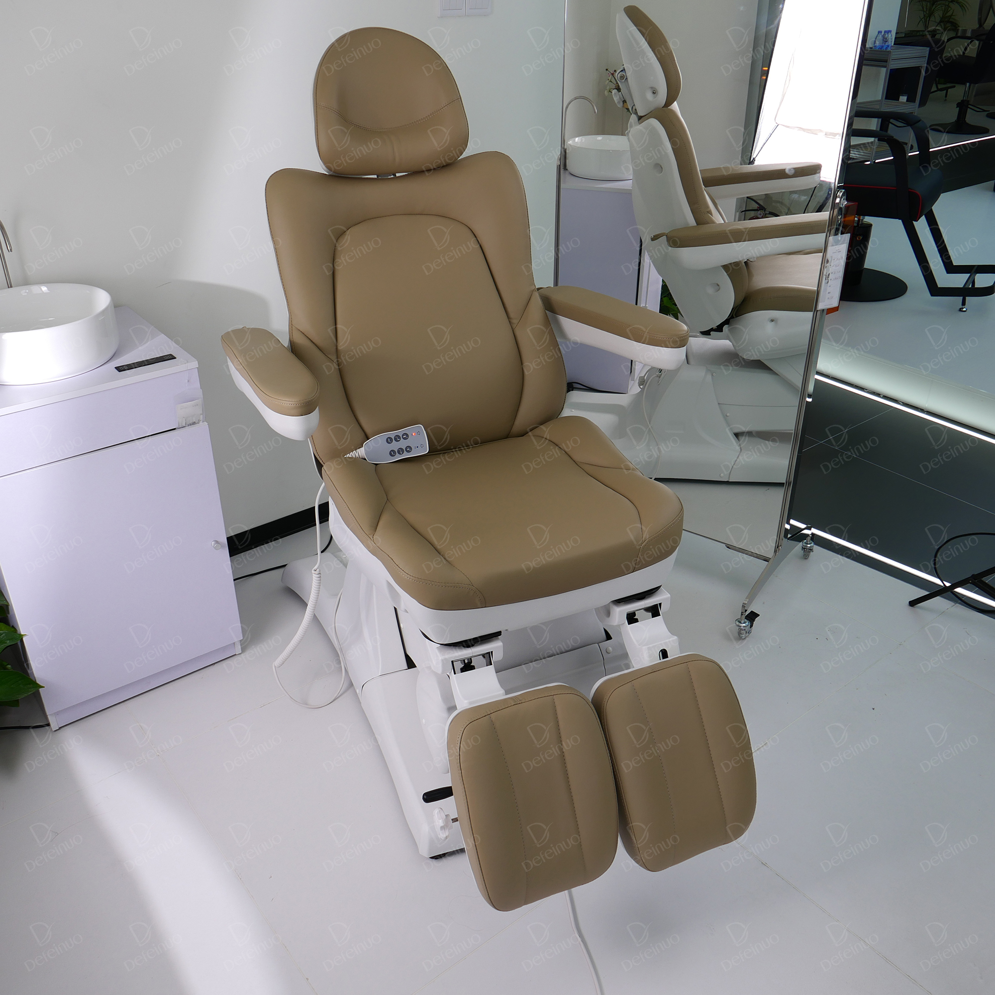 3 Motor Electric Beauty Chair for Facial Podiatry and Pedicure Use DN0042_Electric Beauty Chairs