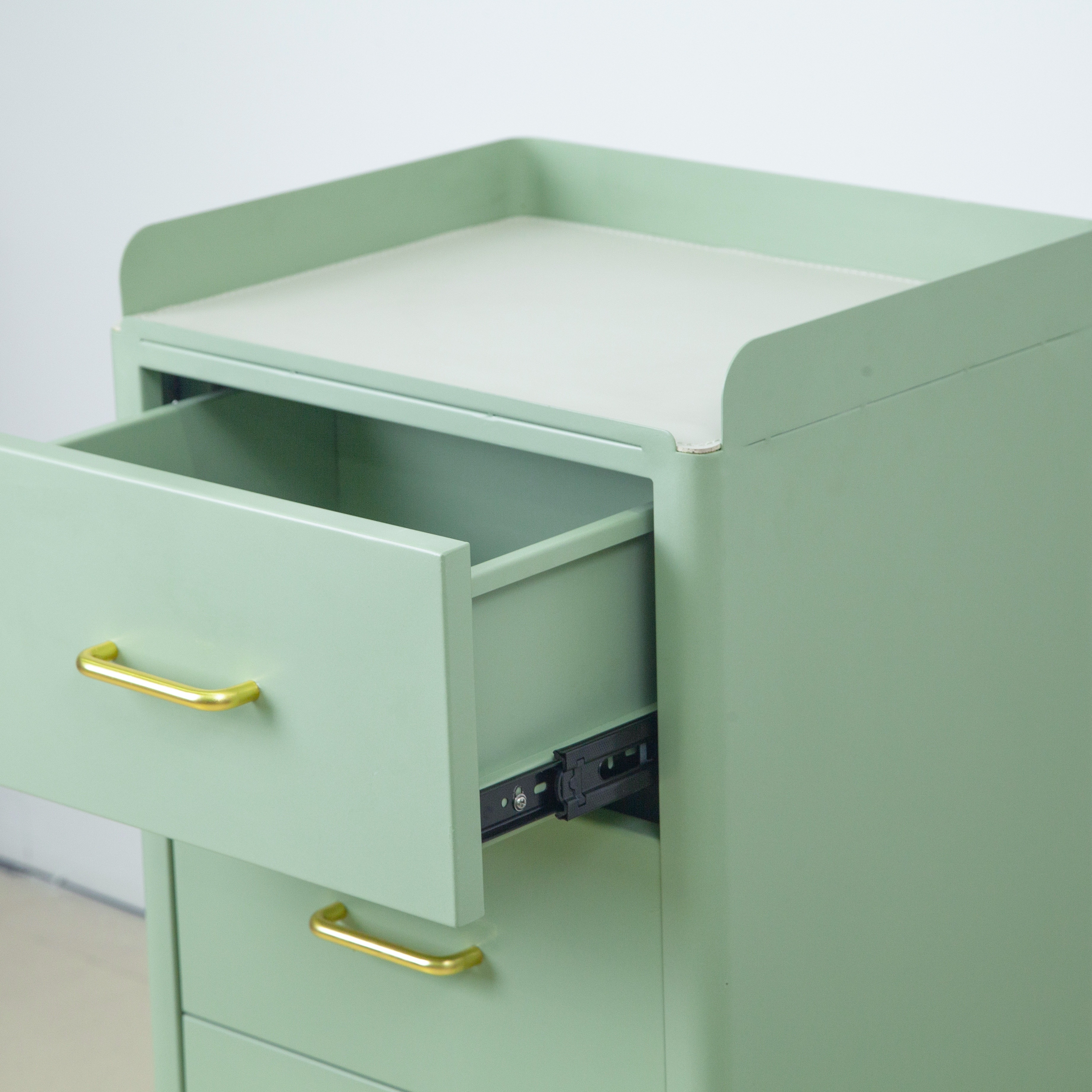 4 Wheel Rolling Salon Storage Cabinet Trolley for Beauty Salon Use DN0249_Salon Trolleys