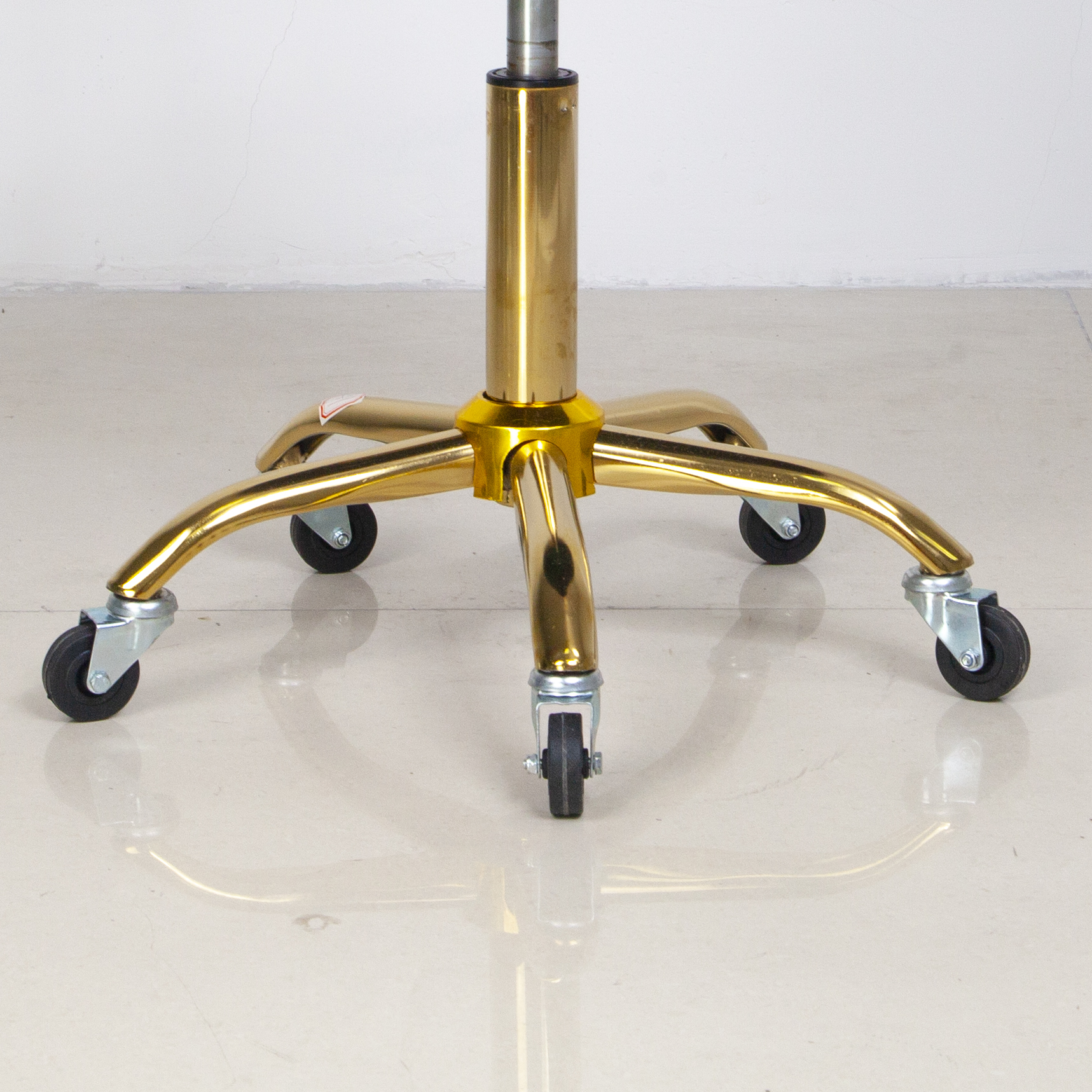 Ergonomic Hydraulic Technician Chair with Leather Seat for Salon Use DN0276_Technician Chairs