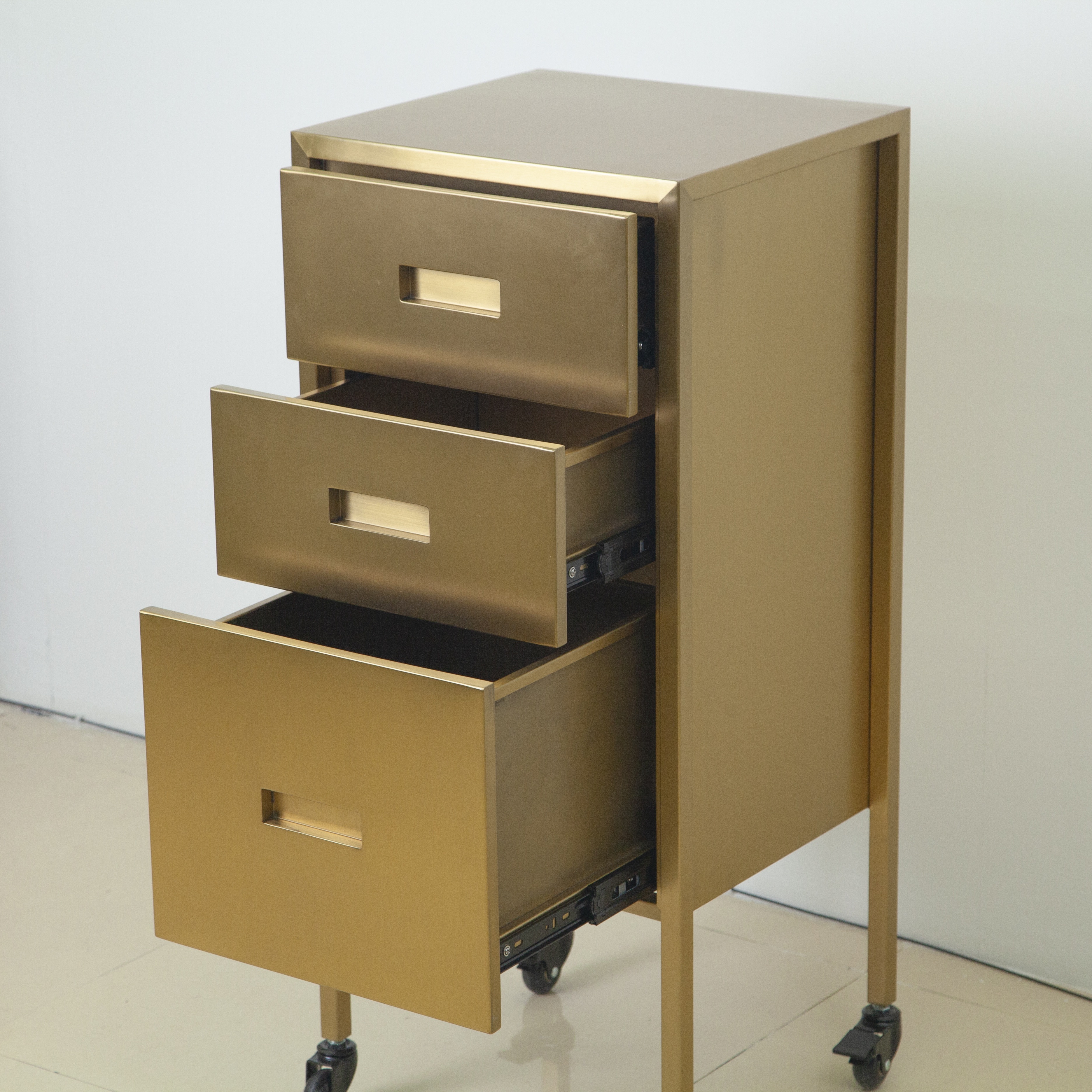 Salon Styling Station Trolley with Storage for Hair Salon Use DN0253_Salon Trolleys