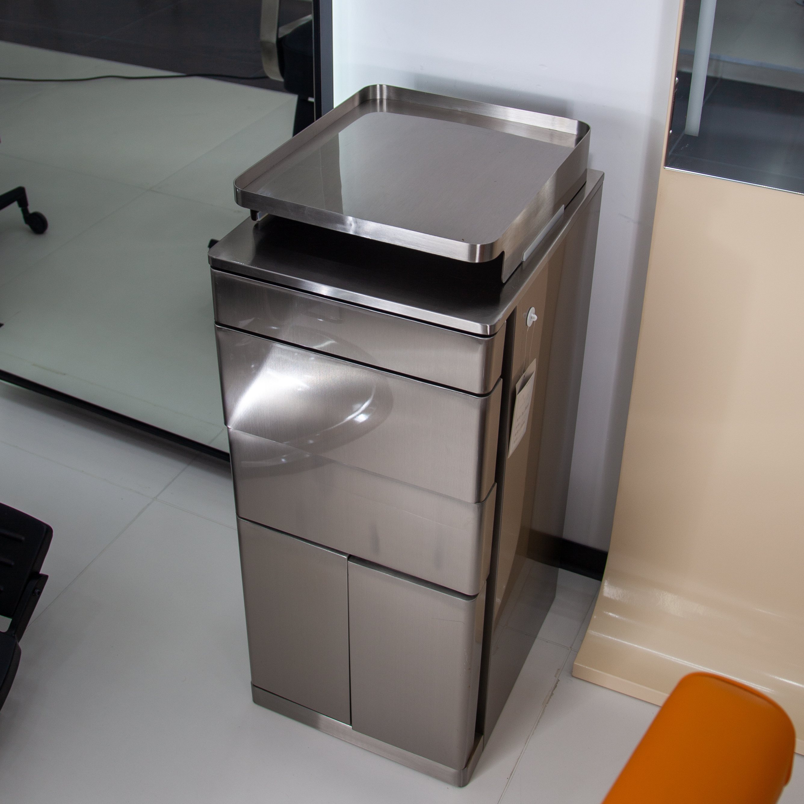 Salon Storage Cabinet with Drawers for Hair and Beauty Salon DN0175_Storage Cabinets