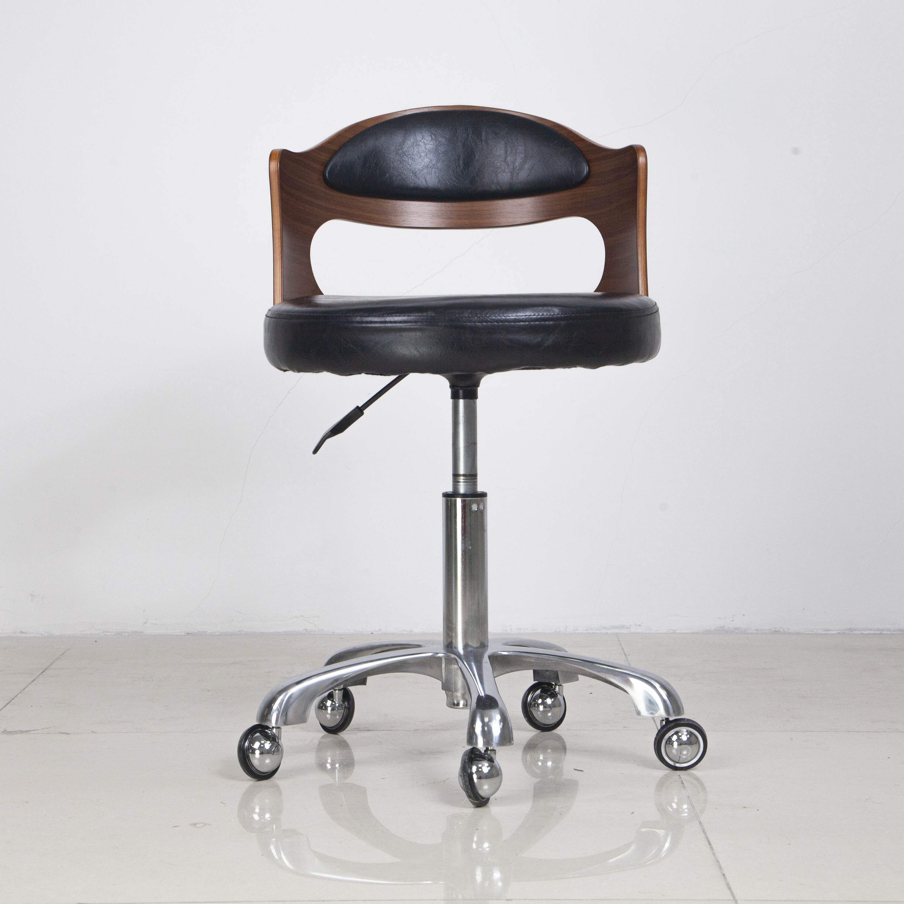 Adjustable Technician Stool Chair for Beauty Salon Use DN0269_Technician Chairs