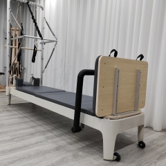 Luxury Fixed Foot Bar Aluminium Reformer With Tower
