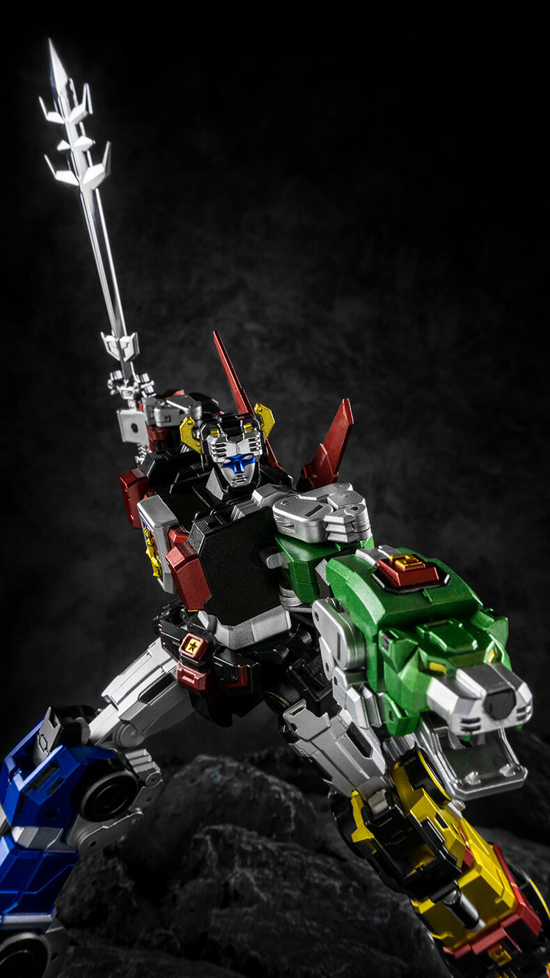 In Stock New Lucky Cat Micro Cosmos MC-01S Elvis Voltron Metallic Version Figure