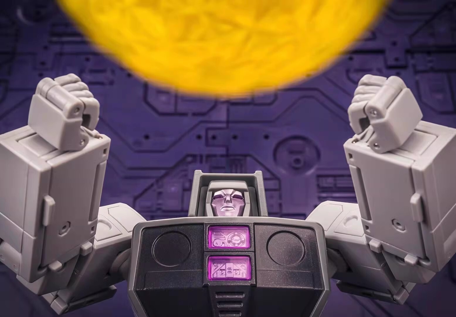 Ready! DX9 Toys D14 Capone Motormaster Atilla Stunticons Combiner Action Figure