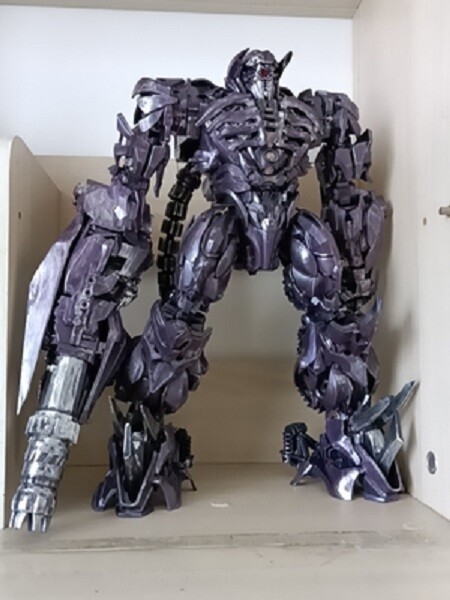 In stock! Zeus Toys ZS-01 Oversized Studio Series SS-56 Shockwave