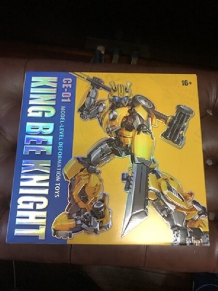 Ready! New Cyber Era CE-01 Knight Yellow Bee Oversized Action Figure