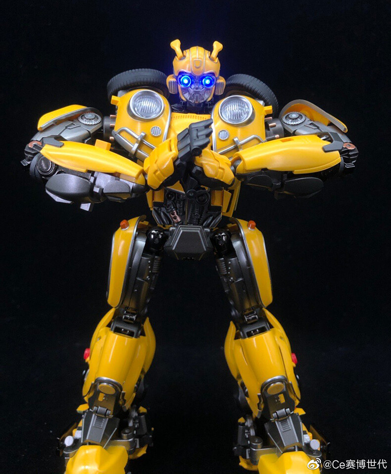 Ready! New Cyber Era CE-01 Knight Yellow Bee Oversized Action Figure