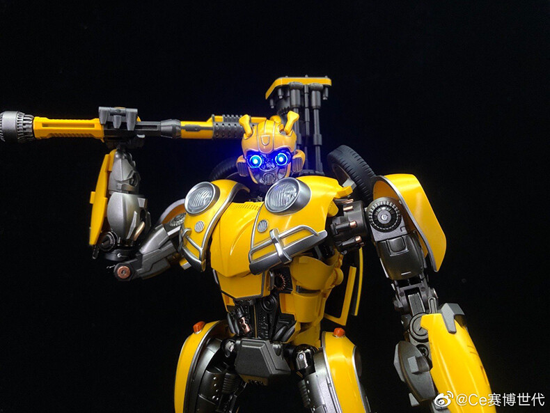 Ready! New Cyber Era CE-01 Knight Yellow Bee Oversized Action Figure