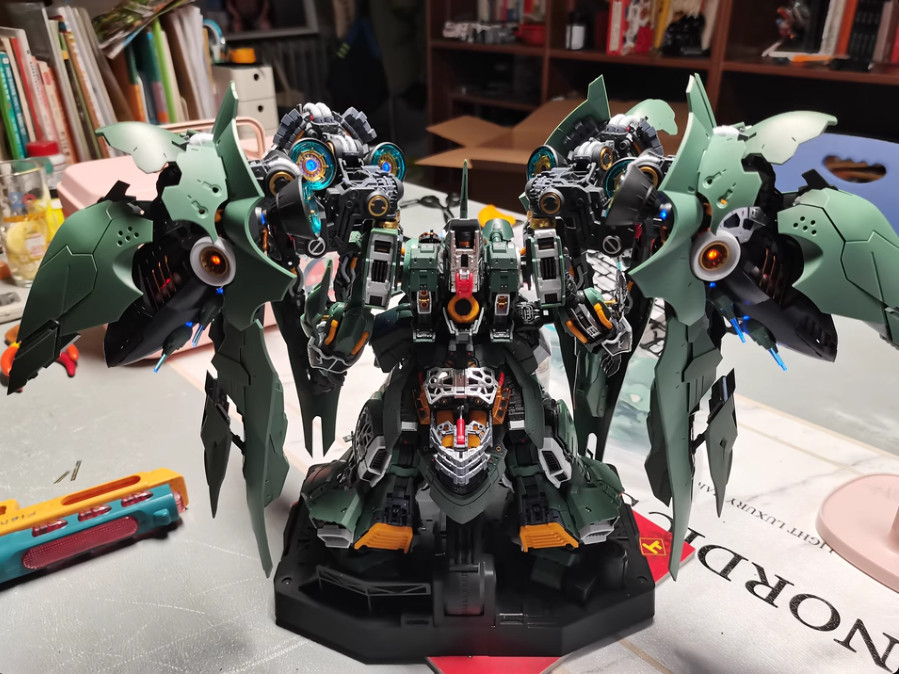 NEW Axis Model Works 1/100 Kshatriya Action Figure Model Kit Collection NO BOX