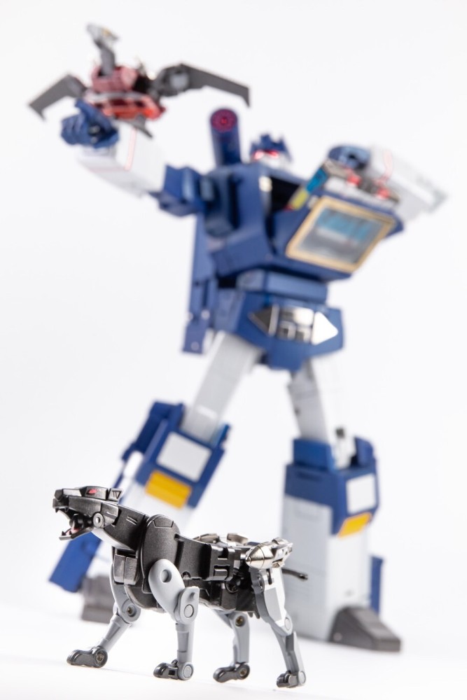Ready! New Transforms RP-46 Soundwave &amp; 3 tapes set Robot Action Figure Toy