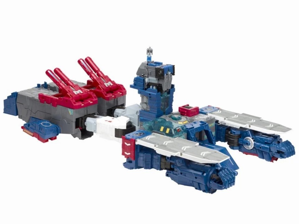 New Hasbro Transformers Titans Return Titan Class Fortress Maximus Action Figure